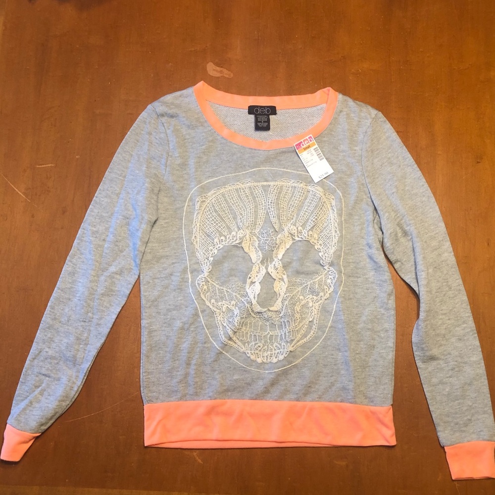 Deb Skull Crew Neck